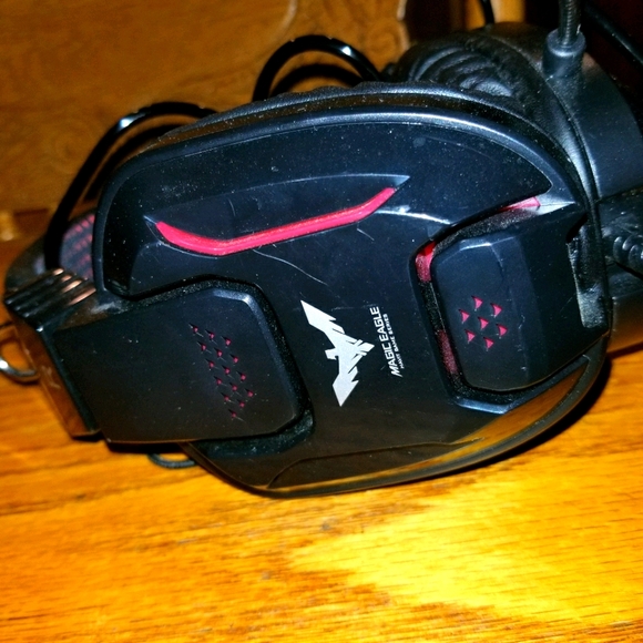 Magic Eagle Gaming Headset w Adapter - Picture 2 of 6